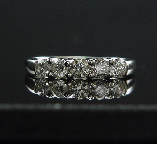 MAGICAL ESTATE 14K WHITE GOLD SHARED MOUNT .85 CT DIAMOND ANNIVERSARY 