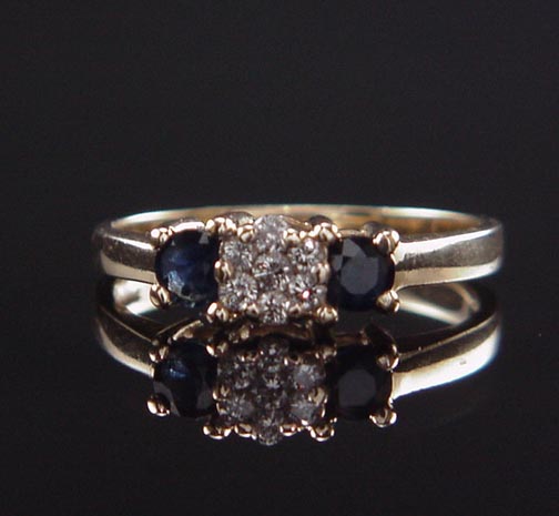 BEAUTIFUL ESTATE 14K YELLOW GOLD ENDLESS DIAMOND SAPPHIRE THREE STONE 