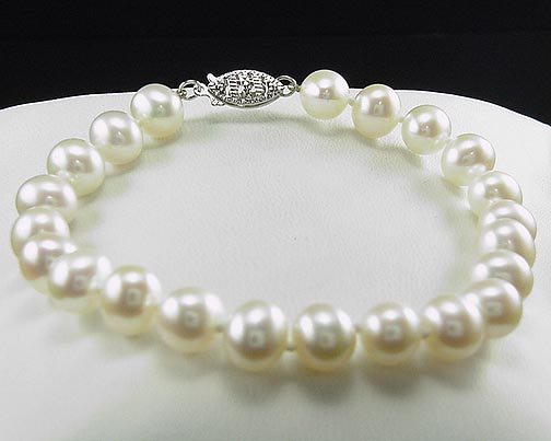 LOVELY CLASSIC ESTATE 14K FILIGREE PEARL BRACELET 8MM 7 1/2 INCHES 