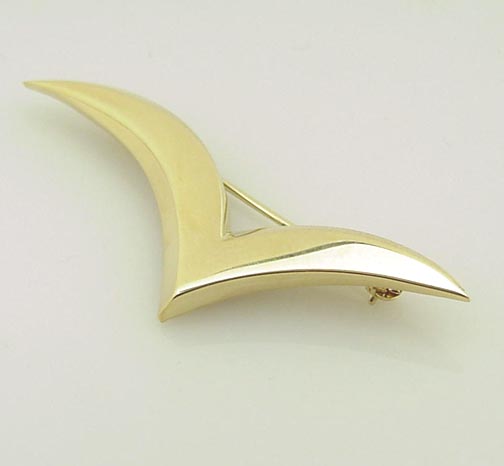 DELIGHTFUL ESTATE TIFFANY & CO 18K SEAGULL BROOCH PIN  